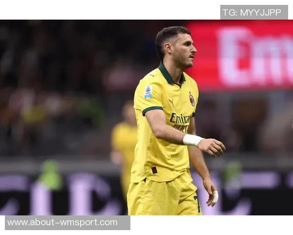 意媒报道囧叔希望引进强力中锋大菲尔莱万齐尔克泽成热门人选