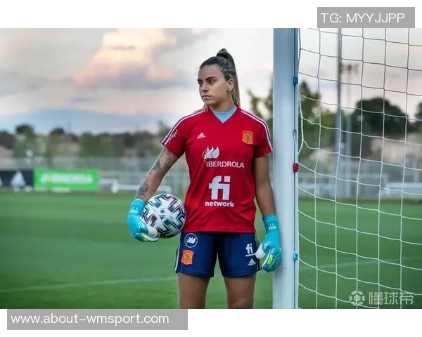 克劳奇分享家庭趣事：为妻子选礼物无能女儿因女足热爱足球