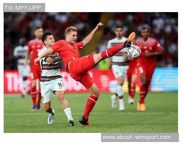 罗马与佛罗伦萨球迷在高速公路上发生激烈冲突警方介入调查事件真相